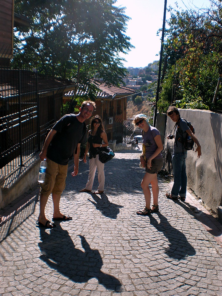 Rojda, Julia, Mike (photo by Erdem Evcil)