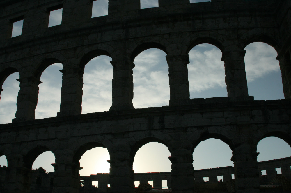 Amphitheater, Pula