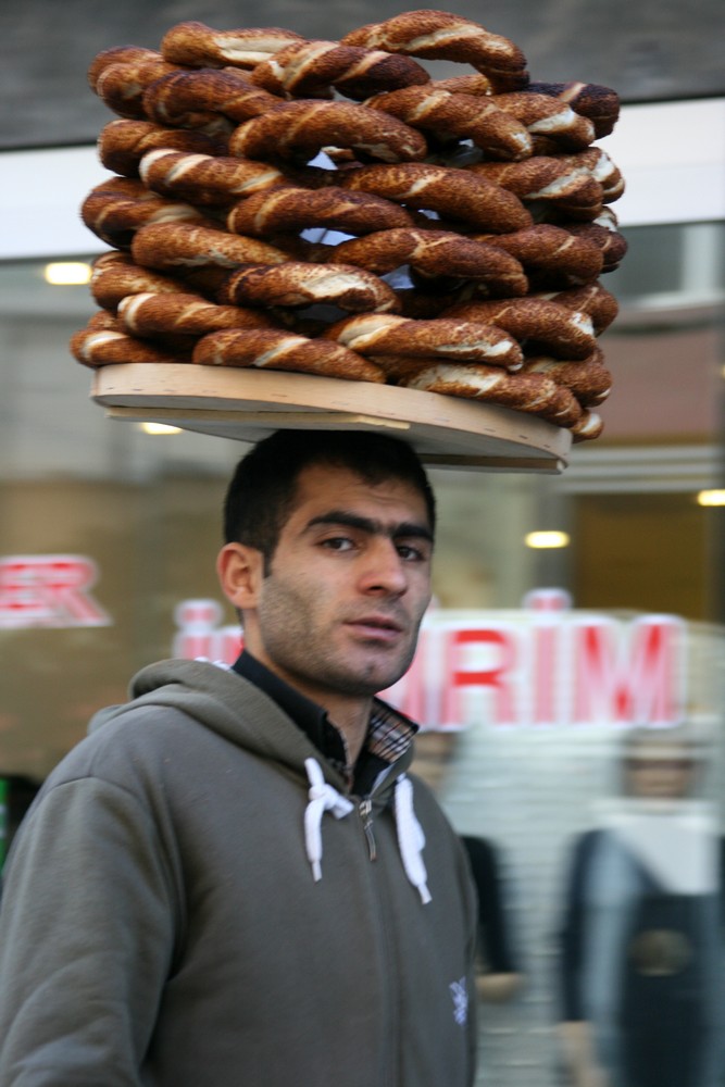 Simit vendor